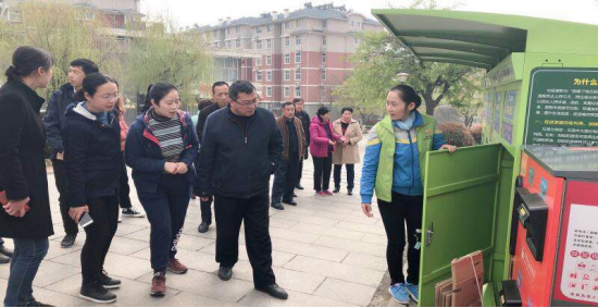 榆山街道：垃圾兑积分 分类回收引领“新时尚”651.png