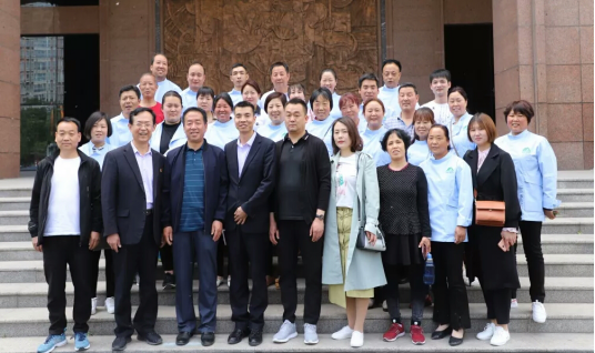 卢氏县民政局局长樊亘芳一行来爱27.png