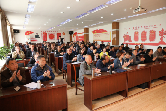 培育新型职业农民，加快助力乡村振兴268.png