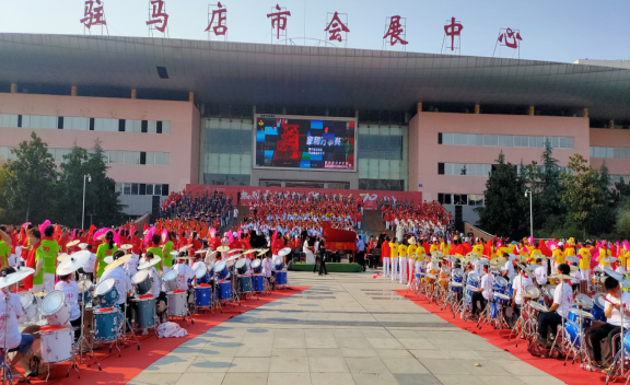 壮丽70年 万人欢腾颂盛(1)294.png