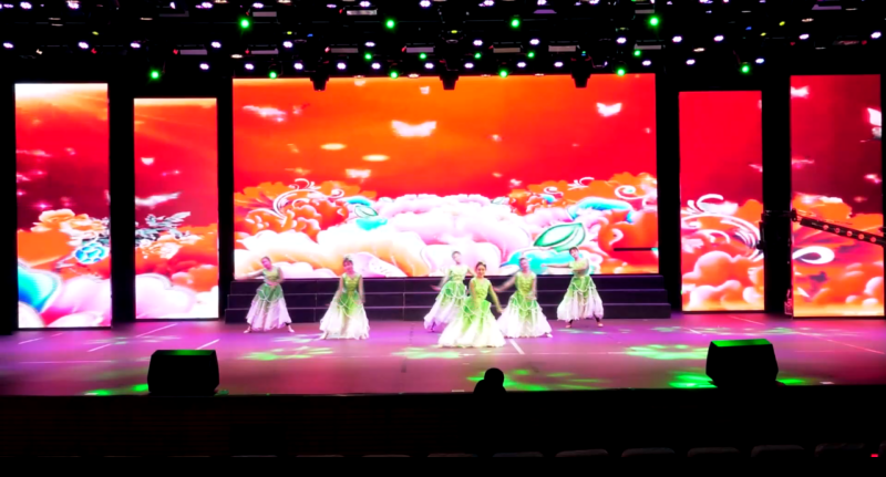 和祖国一起飞——全国青少年少儿春节联欢晚会（吉林白鸽舞蹈艺术中心专场晚会）.png